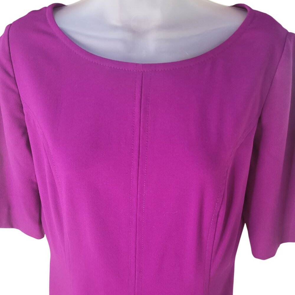 Tahari Purple Sheath Dress Gold Hardware Zip Back Sz 8 - Picture 3 of 9
